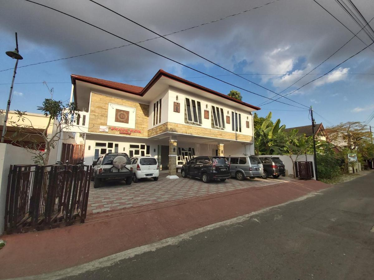 Banua Raya Homestay Yogyakarta Eksteriør billede