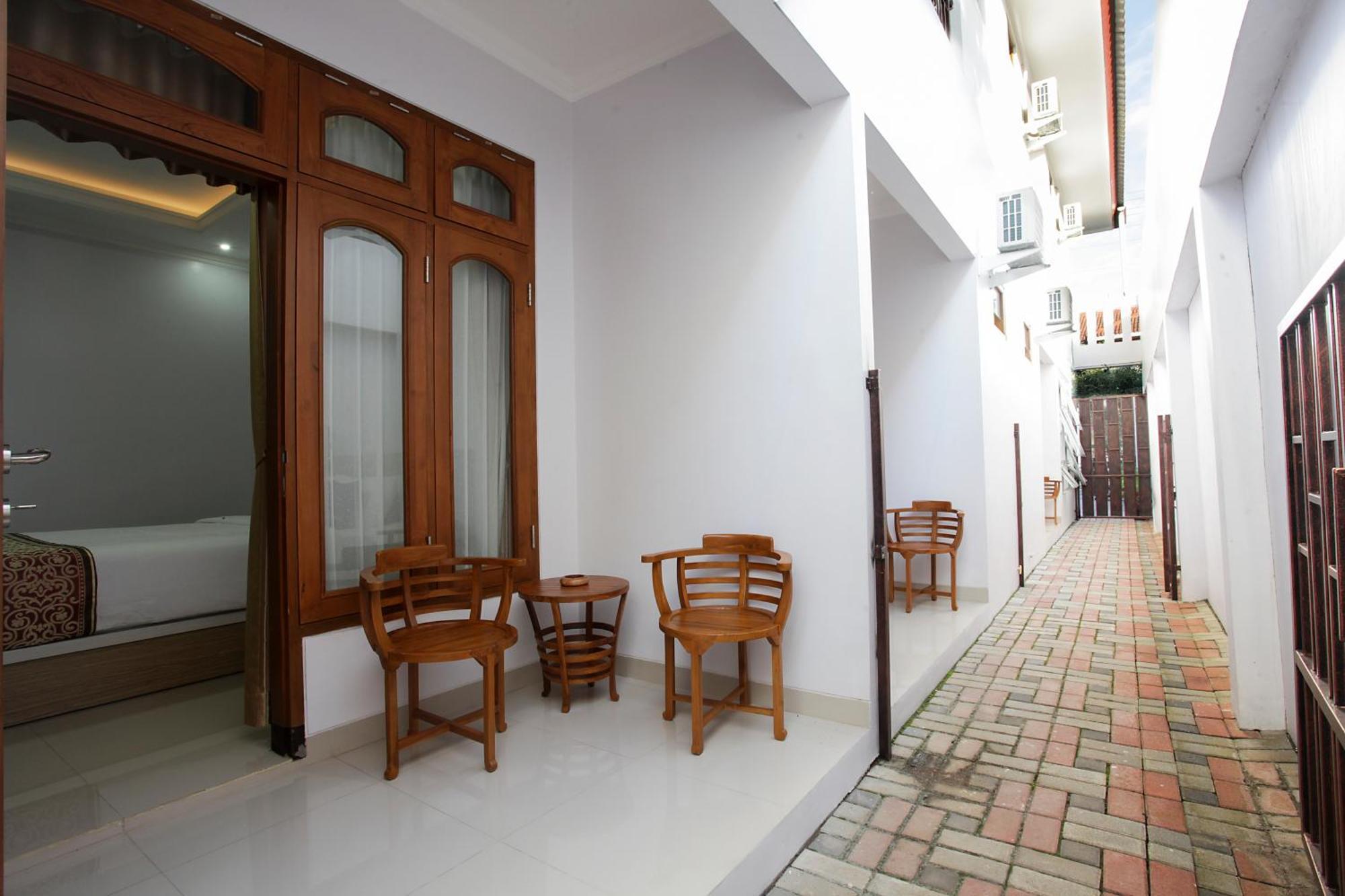 Banua Raya Homestay Yogyakarta Eksteriør billede